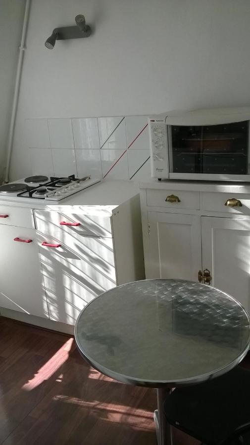 F1 Cosy Montmartre Avec Balcon Appartement *