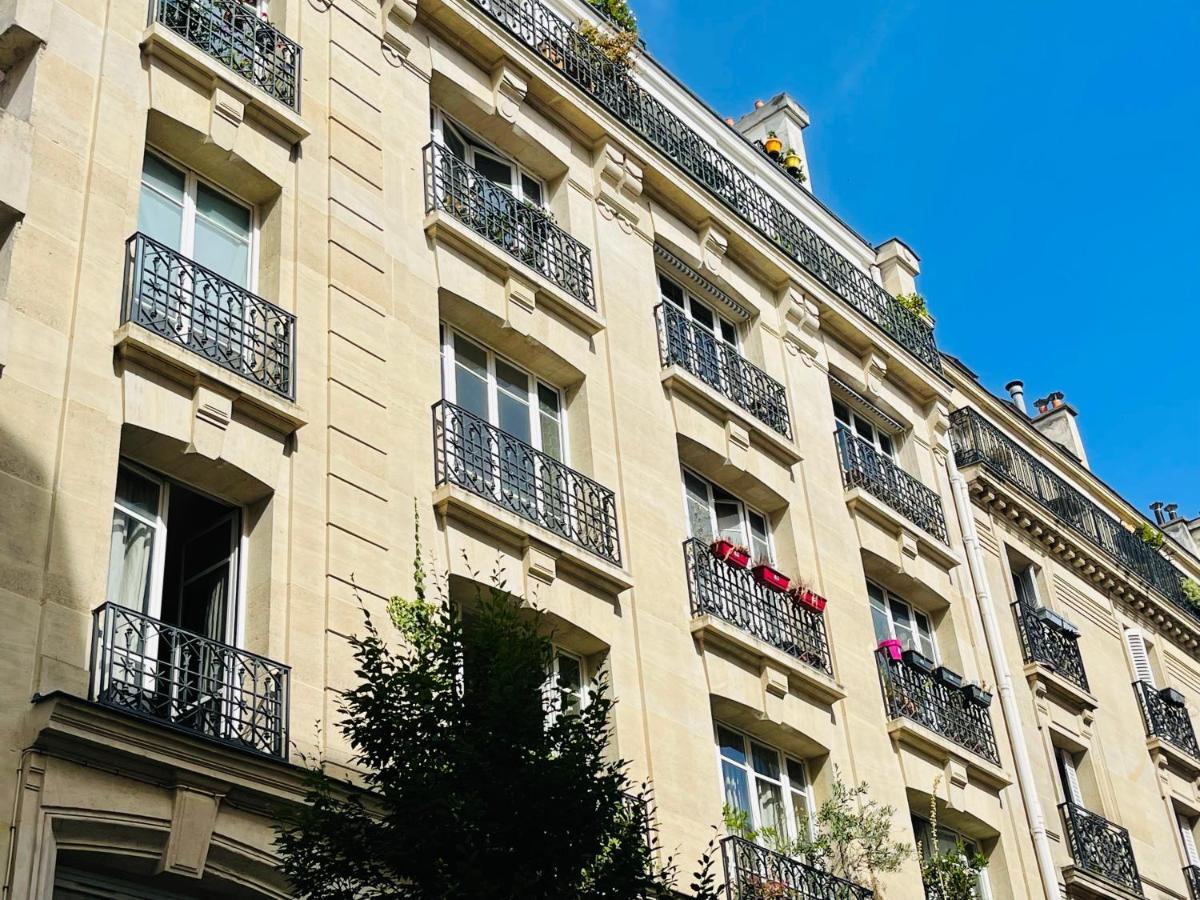 Centre Dernier Etage Vue Ascenseur * Paris