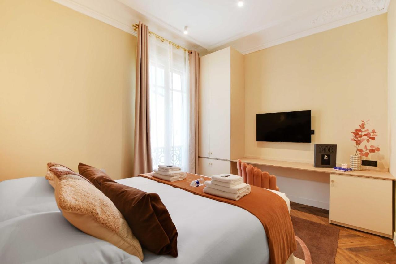 Chic - 1br-4p - Facing The Louvre Apartment Paris