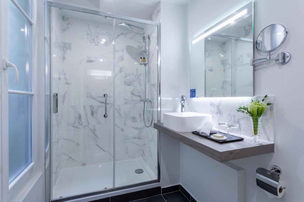 Camille Tapestry Collection By Hilton 4* Paris