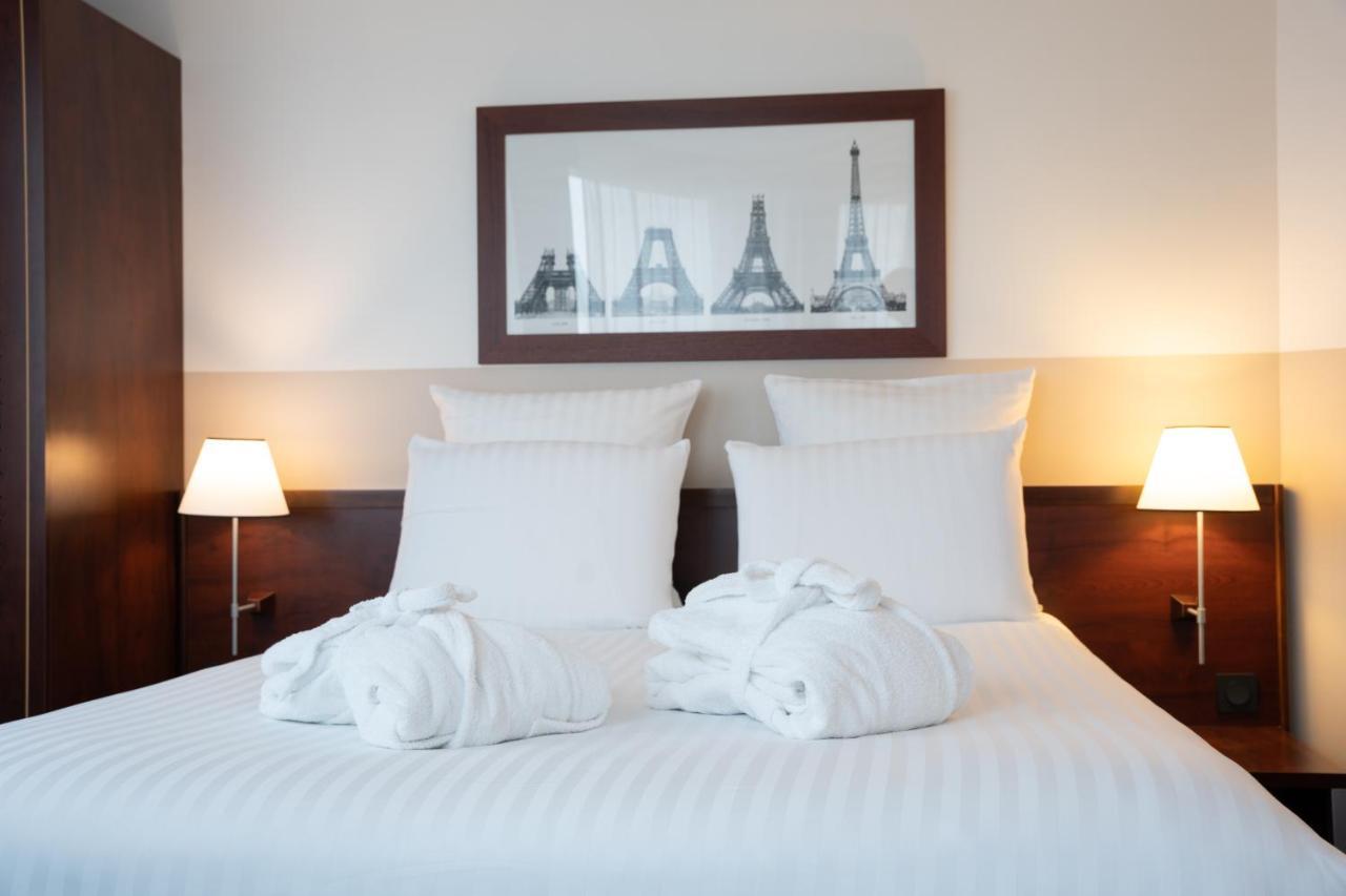 Hotel Mercure Gare Montparnasse Tgv 4*