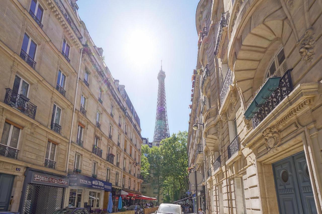 Raphael Tour Eiffel Paris