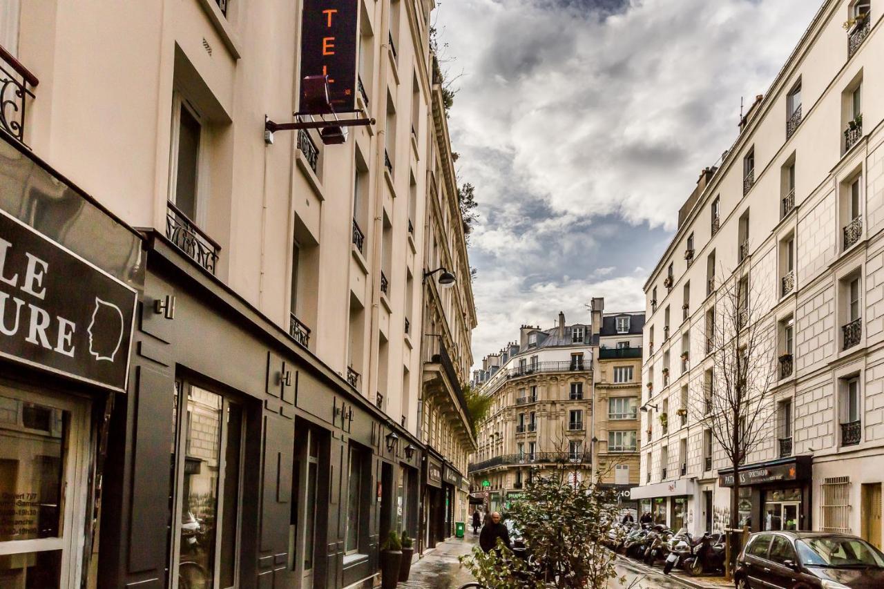 District Republique Hotel 2*