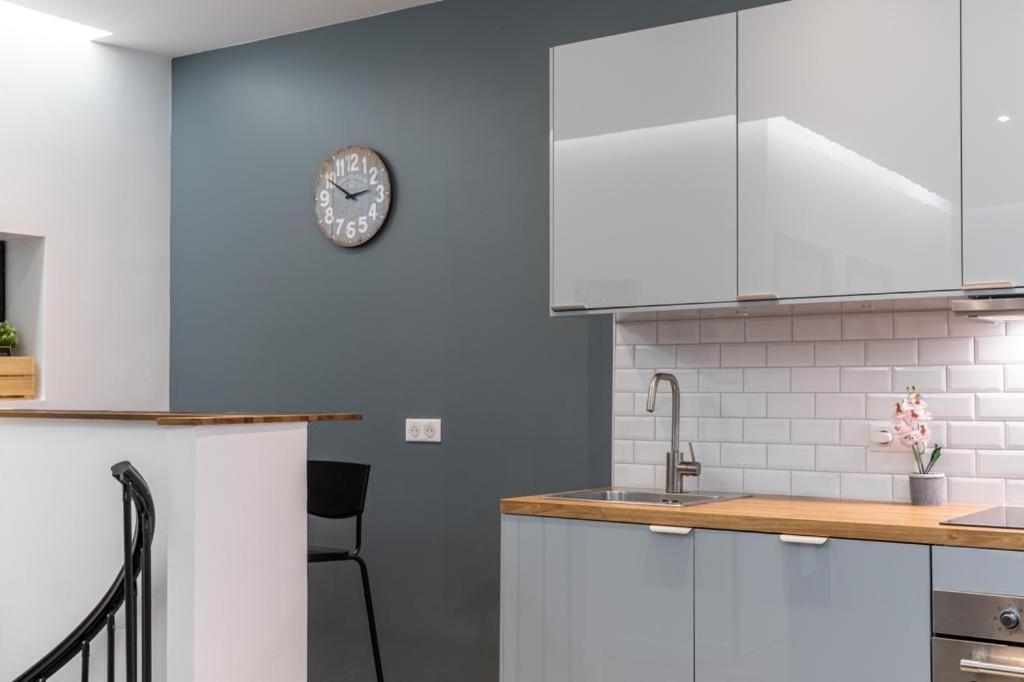 Hsh Batignolles Sauffroy Charming 8p