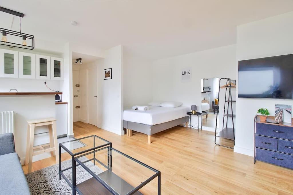 Modern 1br Flat Near Sacre-coeur And Gare Du Nord Appartement Paris