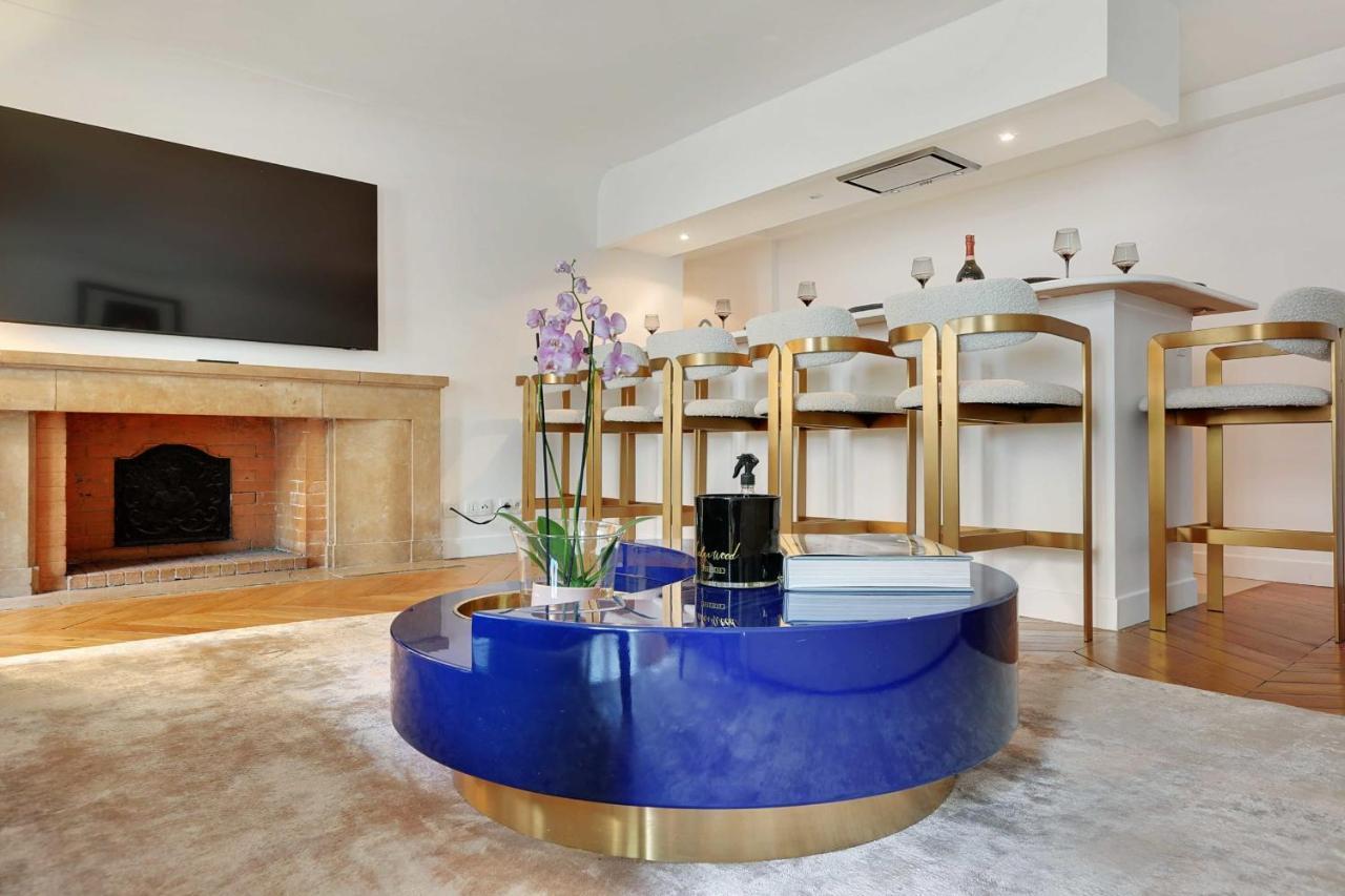 Elegant - 2bd-6p - Avenue Montaigne Apartamento Paris