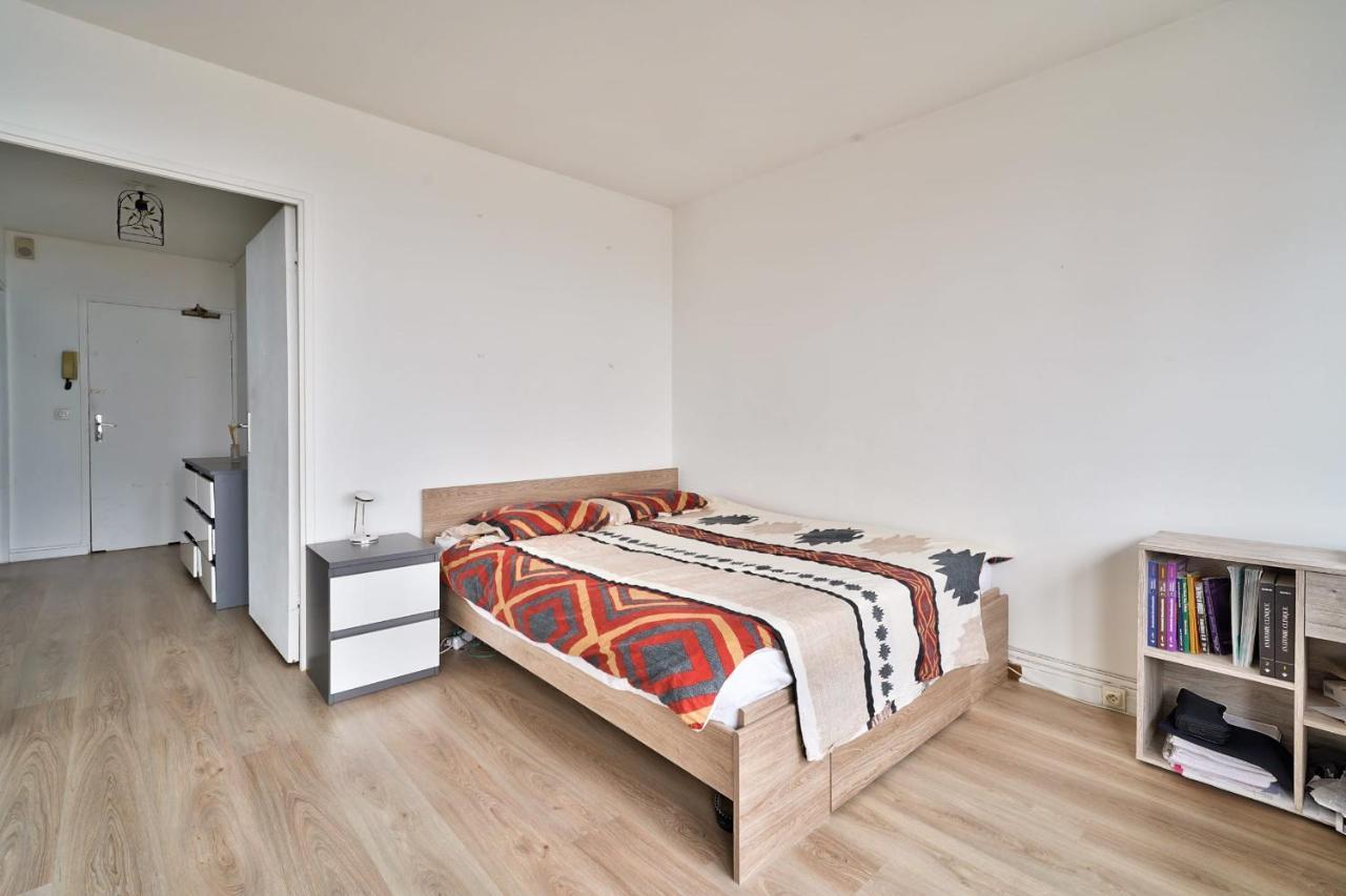 Apartment Modern Studio - 13th *