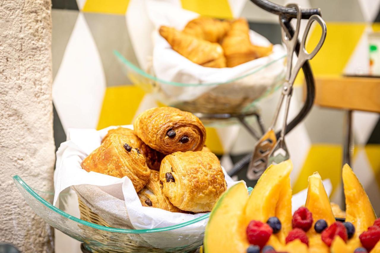 Romance Malesherbes By Patrick Hayat Hotel 3*