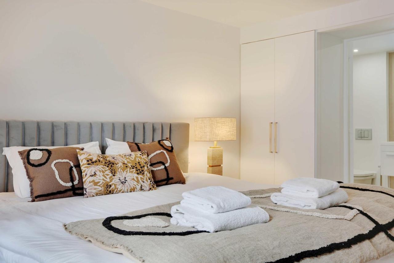 Elegant - 2bd-6p - Avenue Montaigne Apartamento Paris