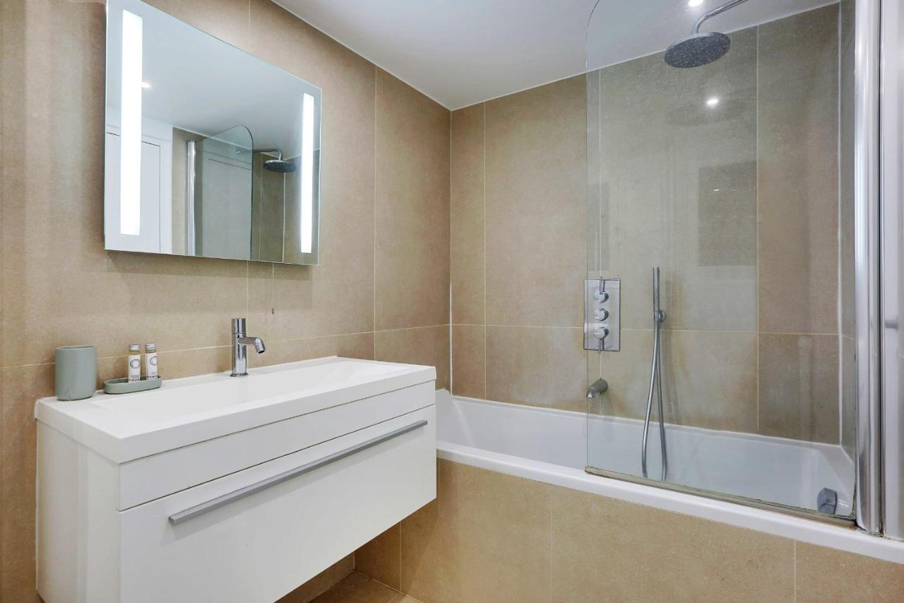Apartamento Elegant - 2bd-6p - Avenue Montaigne Paris