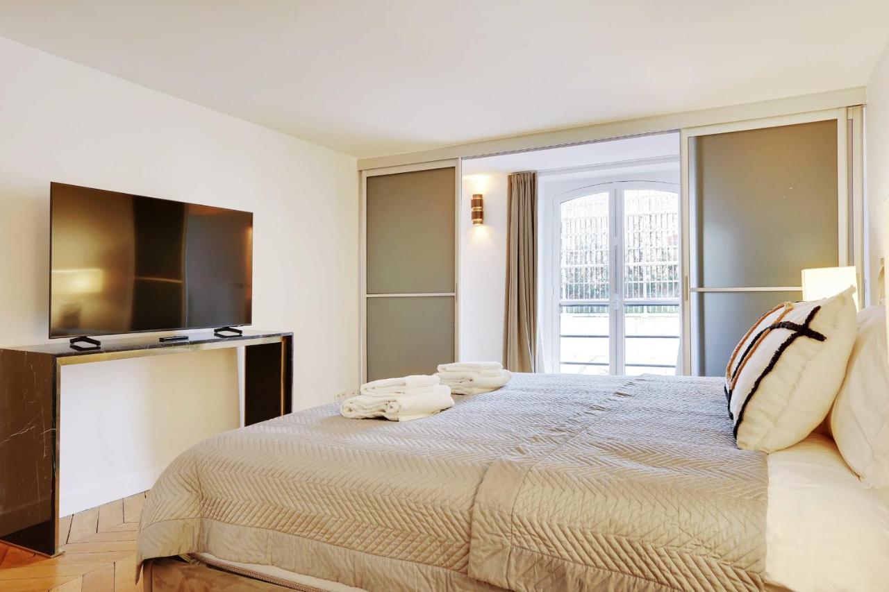 Apartamento Elegant - 2bd-6p - Avenue Montaigne Paris