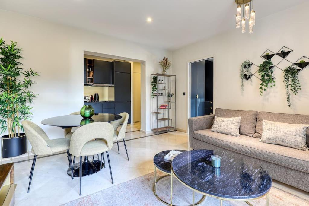 Montaigne Executive Apartamento