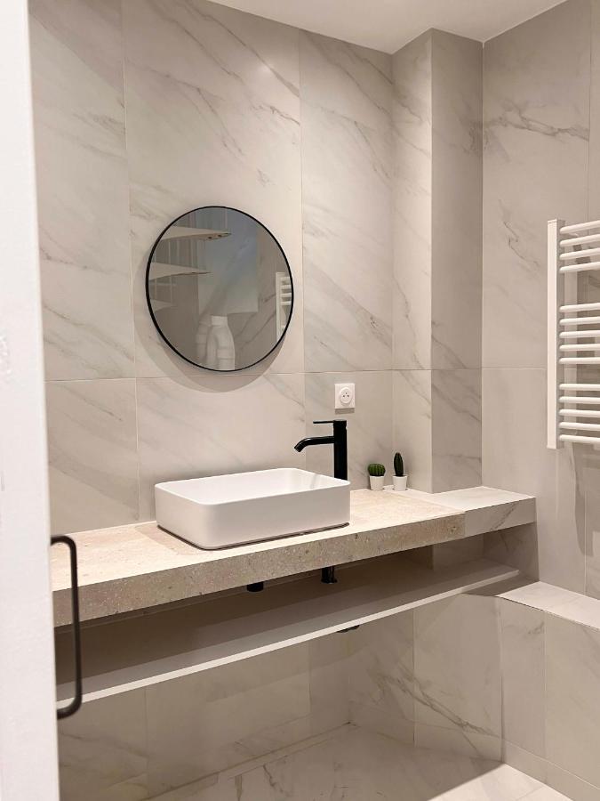 Apartment Sauna Et Bain Remous Dans Un Luxe - 4p *