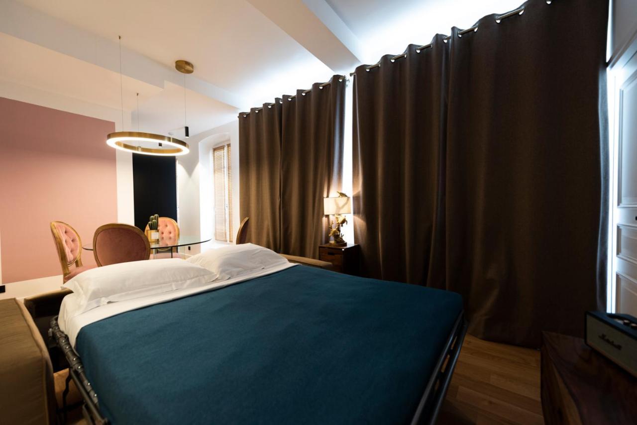 O'lord, 4 Etoiles, De Luxe Champs-elysees *