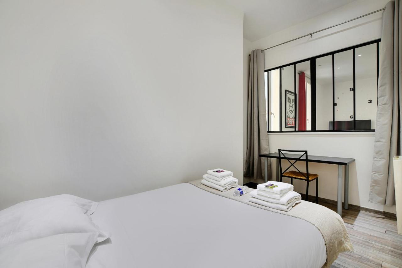 Modern - 2br-6p - Arts Et Metiers Paris