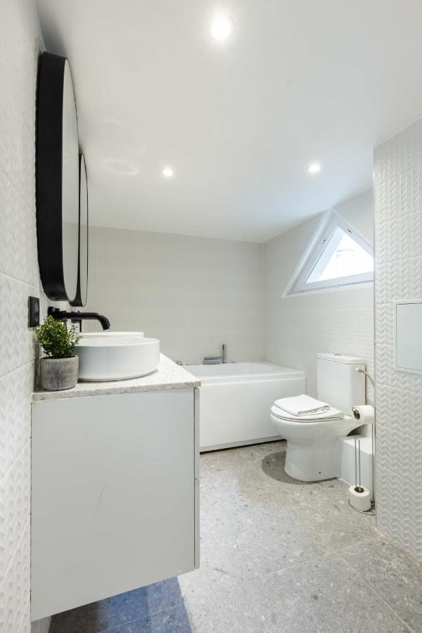Appartement Cosy - Parc Des Expositions Tour Eiffel 15 *