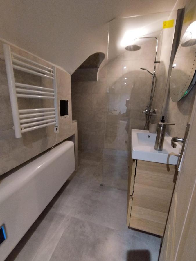 Beautiful Triplex In The Center Of Paris