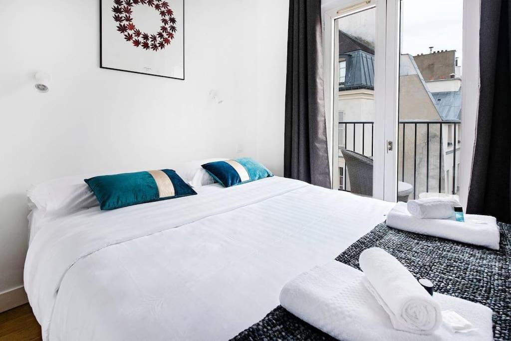Superbe Avec Balcon Au Coeur De Montorgueil Apartamento