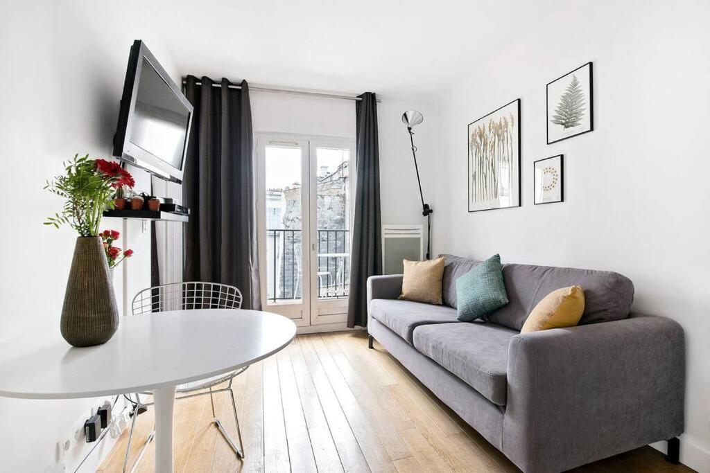 Superbe Avec Balcon Au Coeur De Montorgueil Apartamento Paris