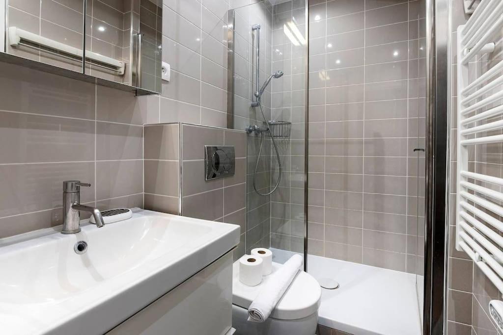 Apartamento Superbe Avec Balcon Au Coeur De Montorgueil Paris
