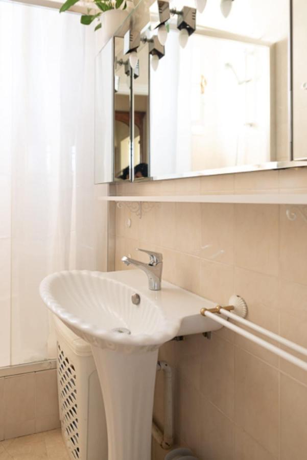 Elegant Apt For 2 Near The Montparnasse Tower Paris