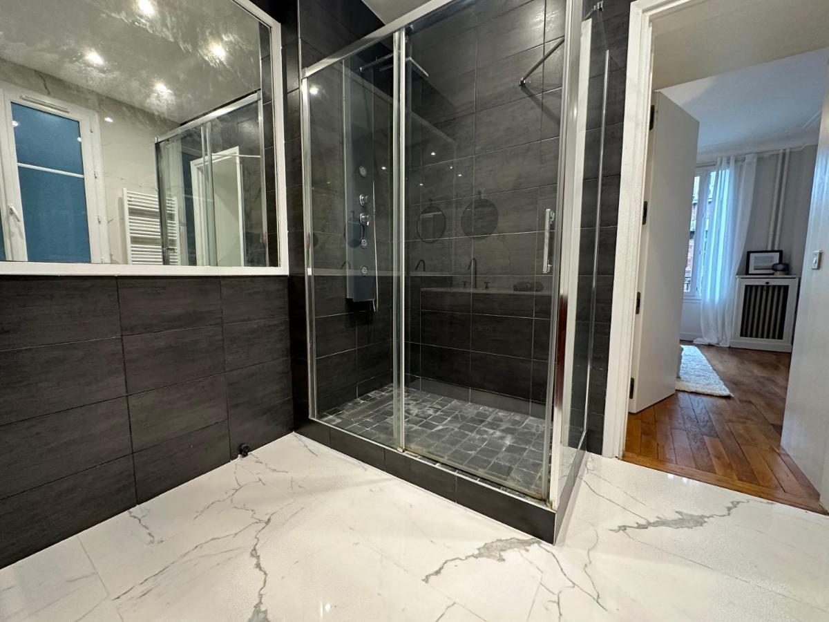 Avenue Foch Arc De Triomphe Champs Elysee Chalgrin Apartment