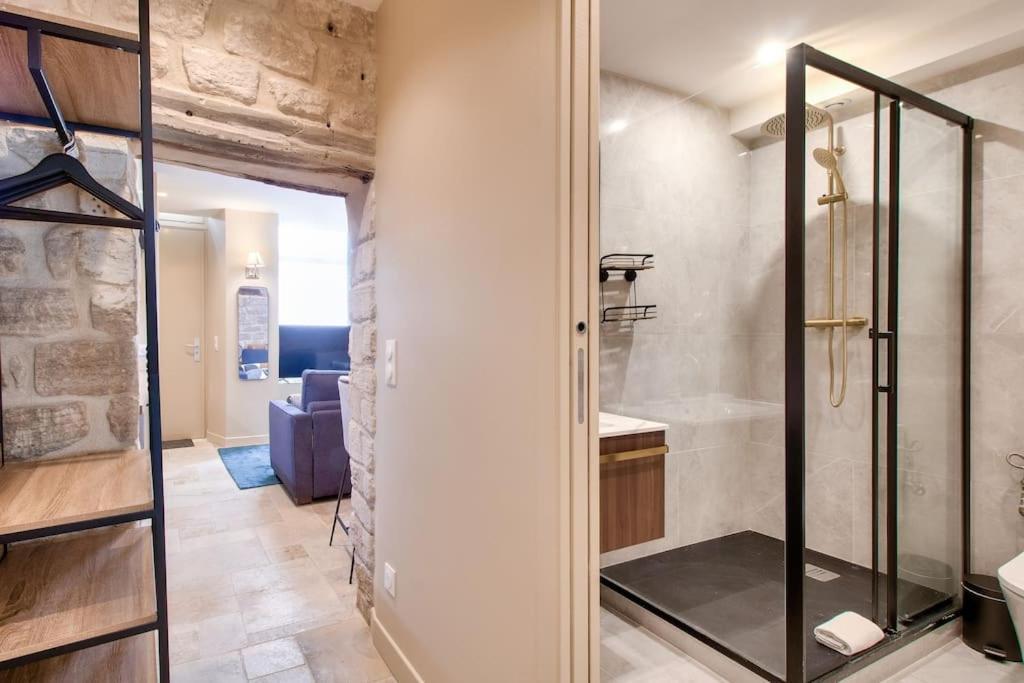 Cozy Heart Historic Apartamento Paris