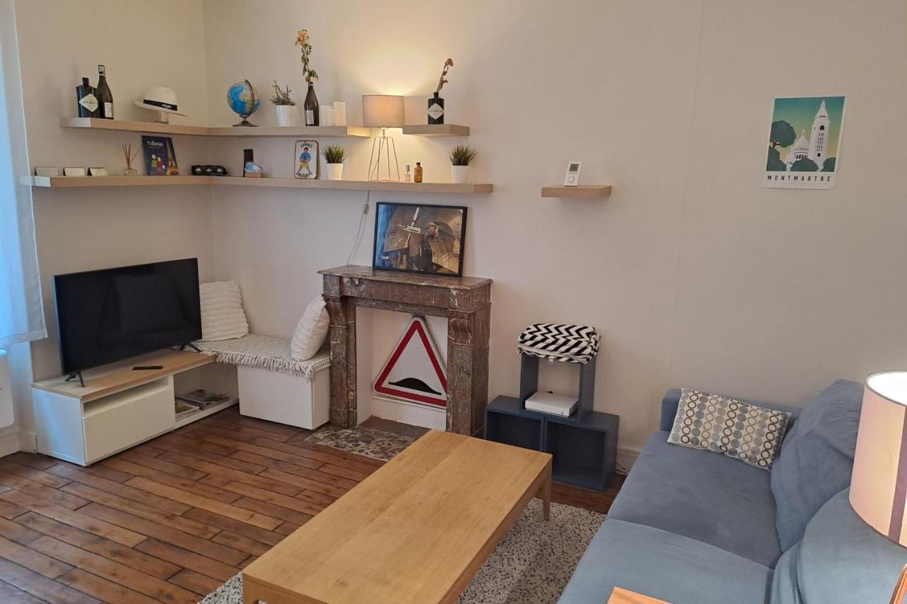 Modern 1 Bedroom Close Sacre Coeur
