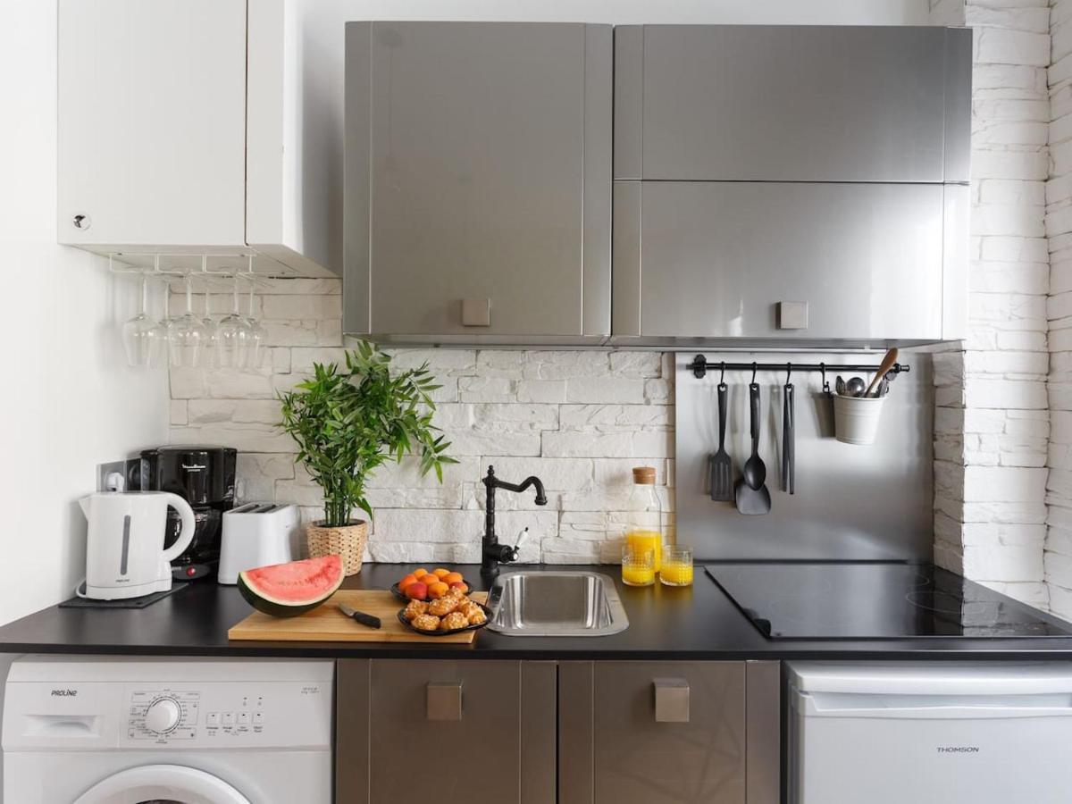 Super Location Meets Charming Studio -ecole Militaries Champ De Mars - 7th Arrondisment * Paris