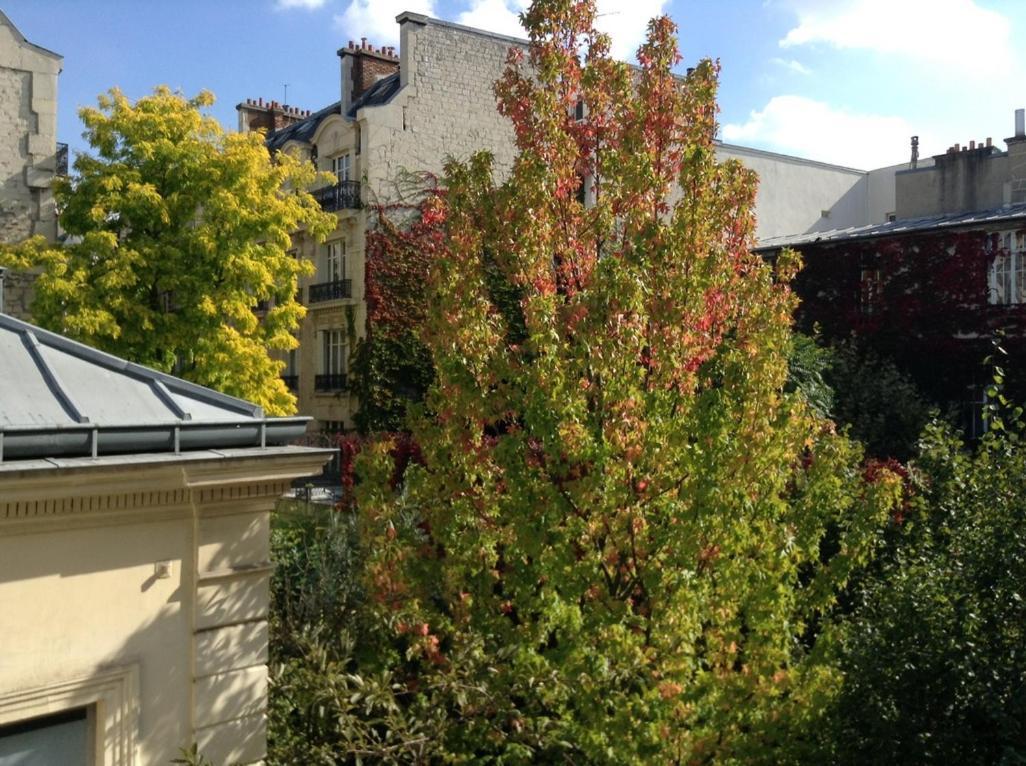 52 Clichy - D'hôtes * Paris