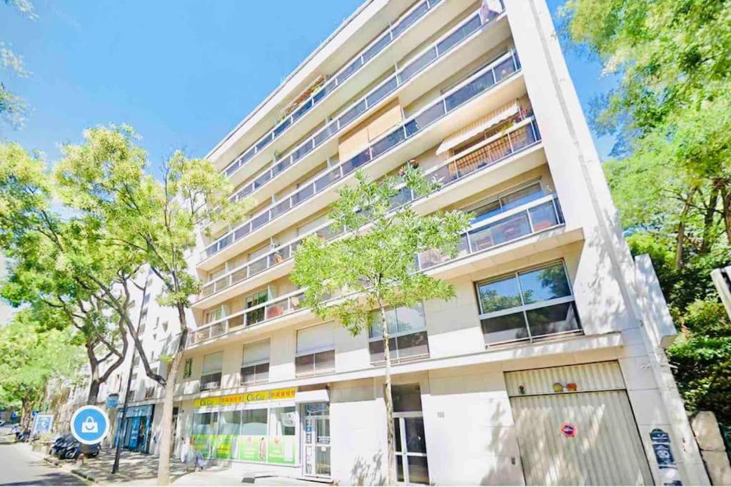 Apartment Pere Lachaise Paris