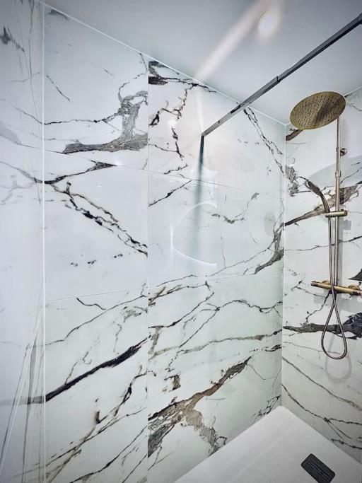 Apartment Pere Lachaise Paris