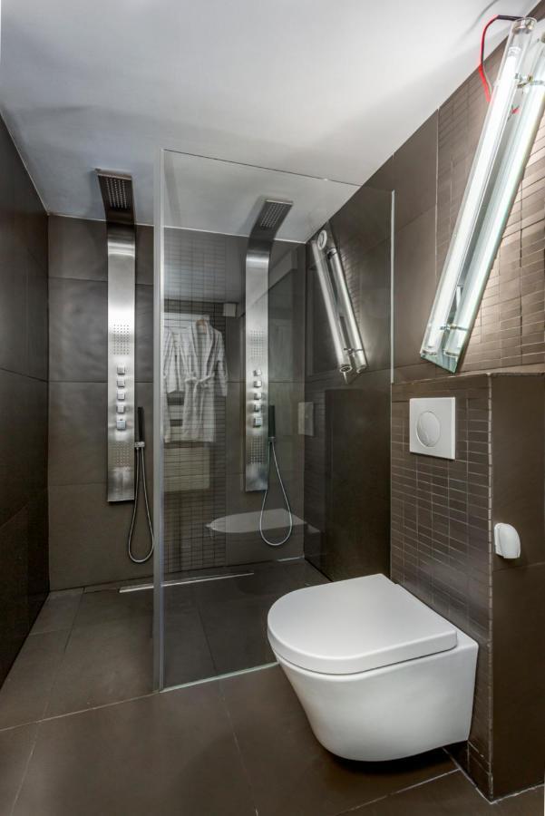 Design Et Confort Near Champs Elysees Apartment Paris
