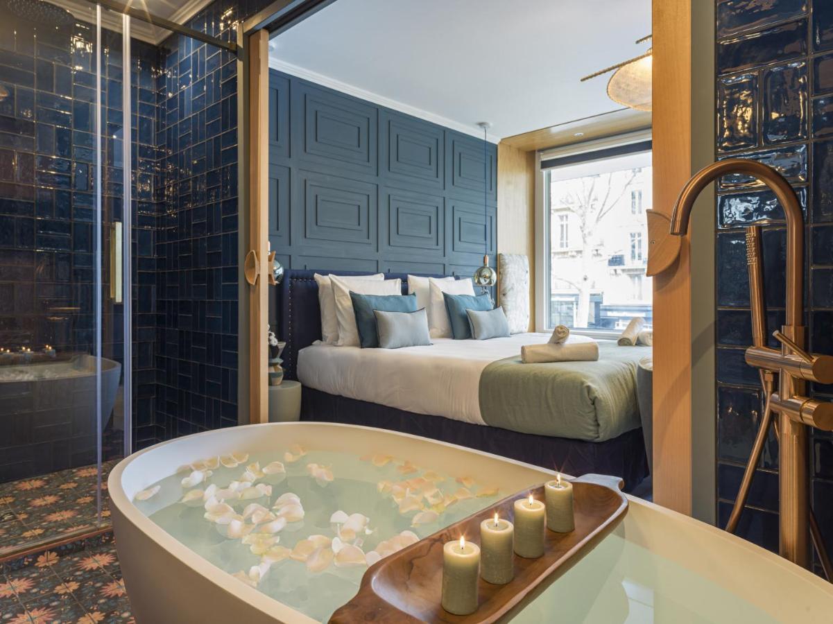 The Blue Alma Eiffel Tower Apartment Paris