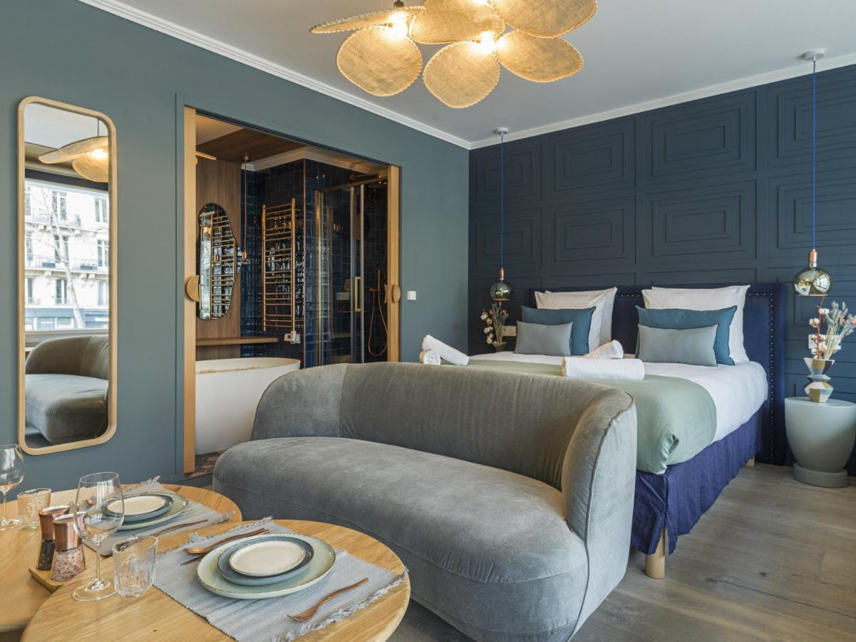 The Blue Alma Eiffel Tower Apartment Paris