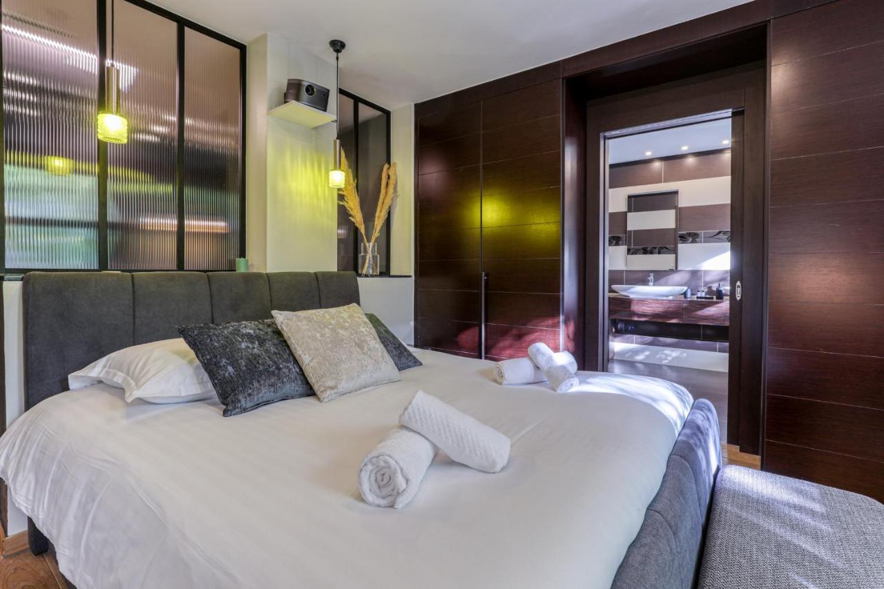 Montaigne Executive Apartamento *