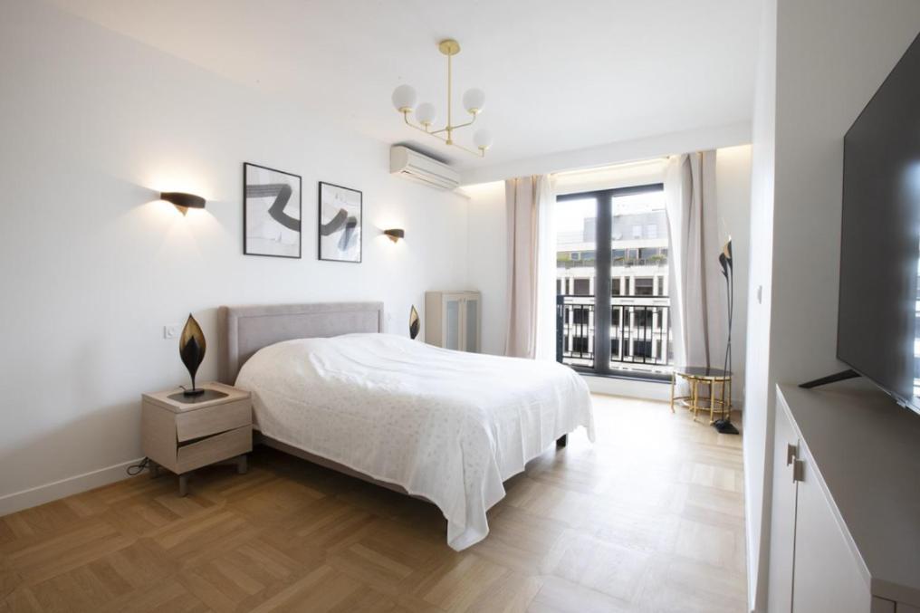 Jolie Champs Elysee Apartment *