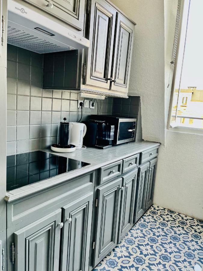 Direct Views Of Eiffel Tower & Sacre-coeur From Mezzanine - 10 Mins To Center Apartment Paris