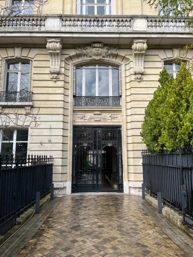 Studio Ideal Champs-elysees * Paris