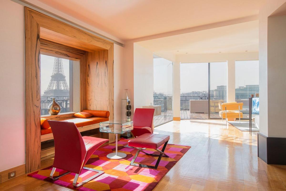 Luxury Eiffel Tower In Apartment *