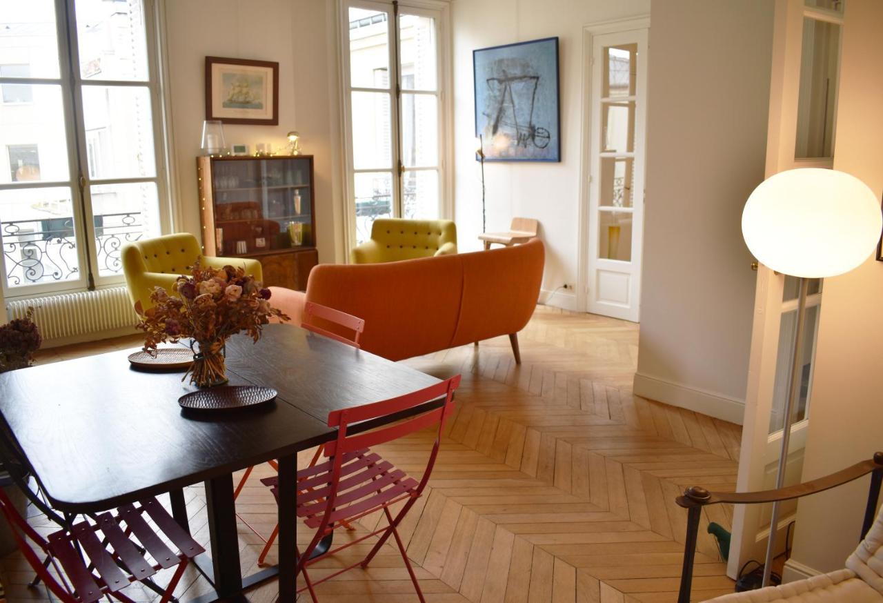Parc Monceau Apartment Paris