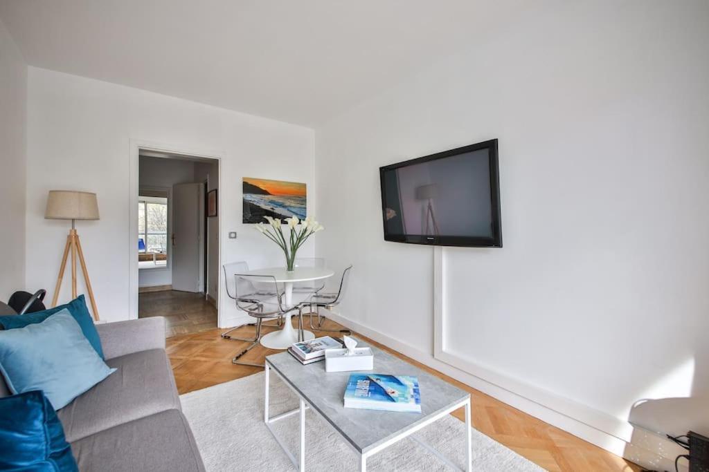 Apartment Appart 4pers#trocadero#terrasse#chill Paris