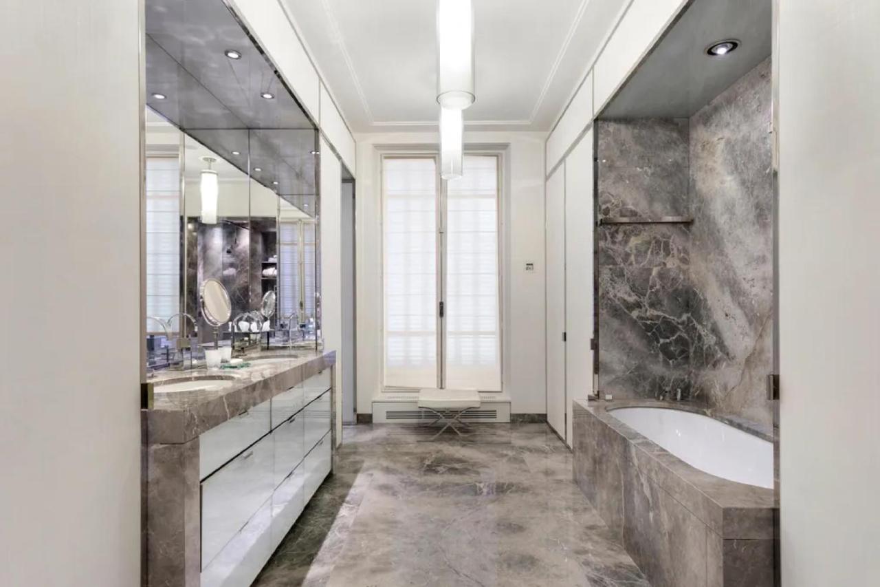 Exceptional Duplex Bathed In Sunshine Apartment