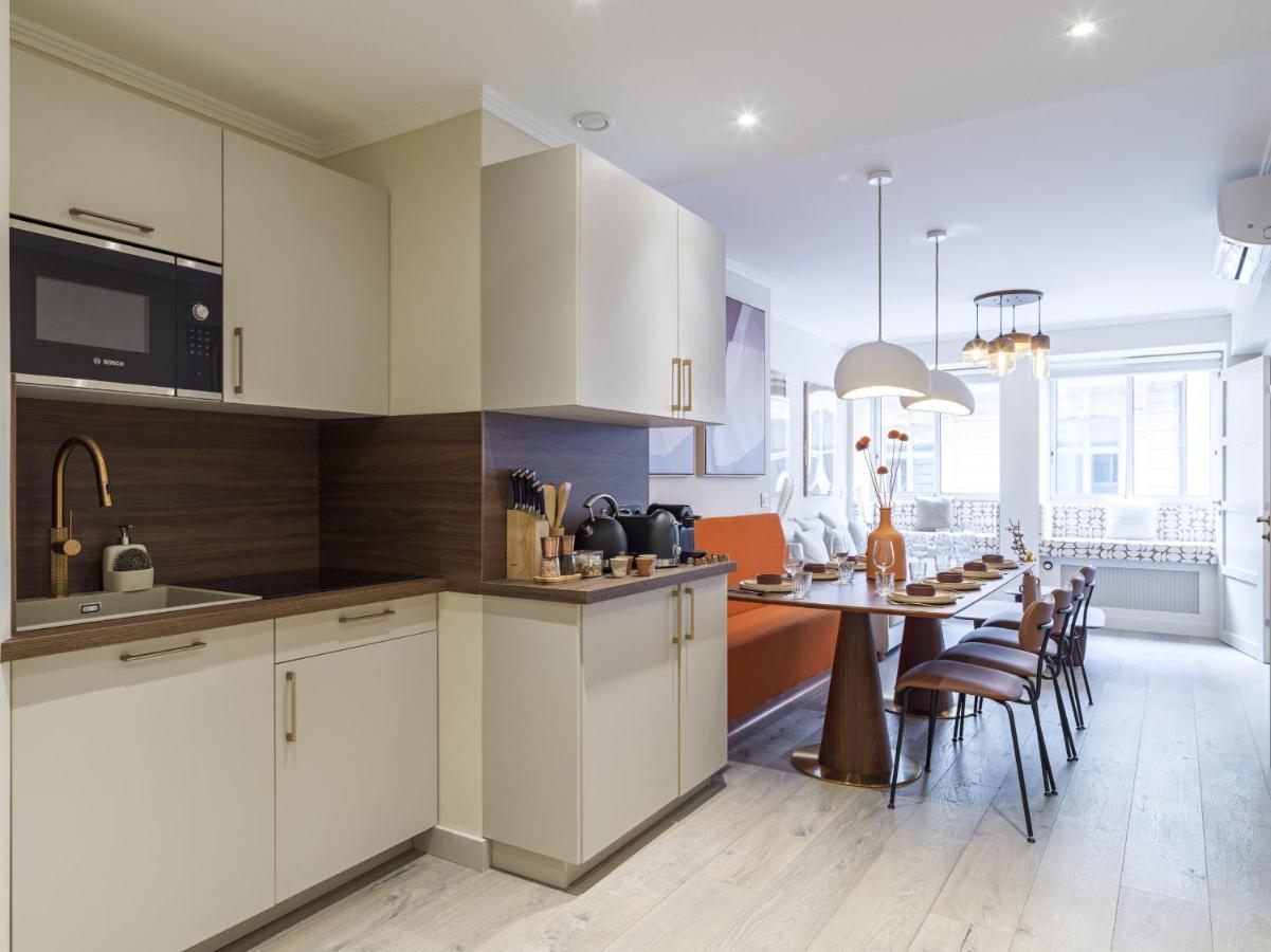 The Rosemary Eiffel Tower Apartment