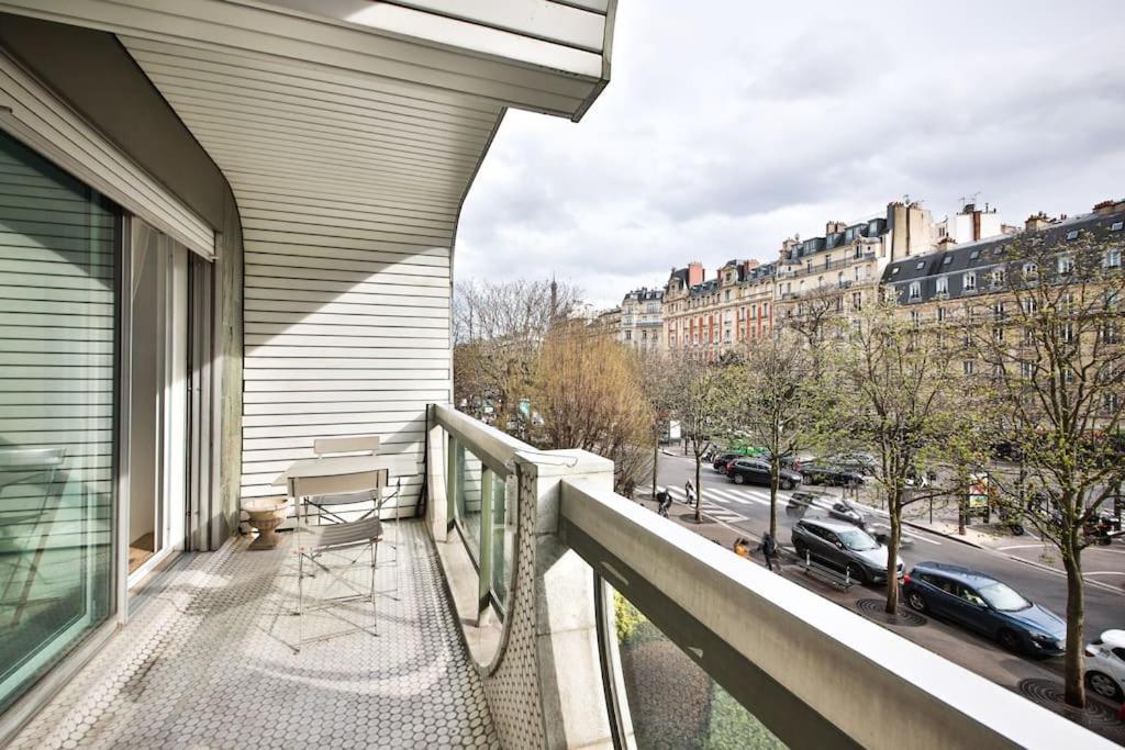 Apartment Appart 4pers#trocadero#terrasse#chill *