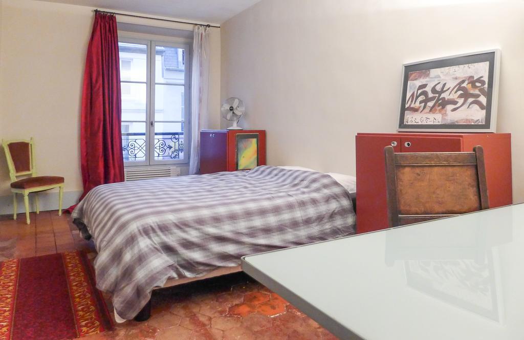 Contrescarpe Square - 2 Bedrooms In Latin Quarter Paris