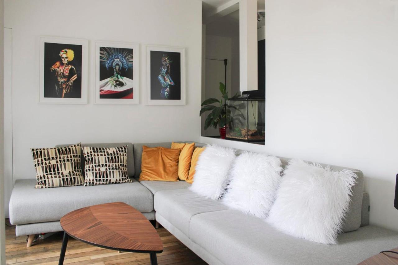 Spacious And Modern Nest With A View On
