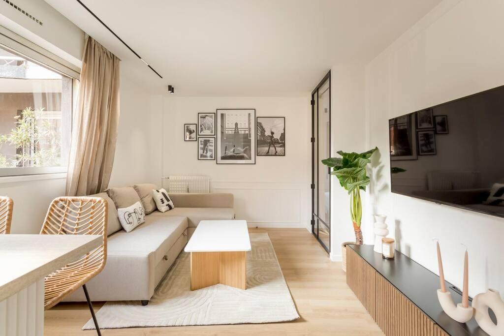 Apartment Luxurious 3 Min Walk From Eiffel Tower Paris