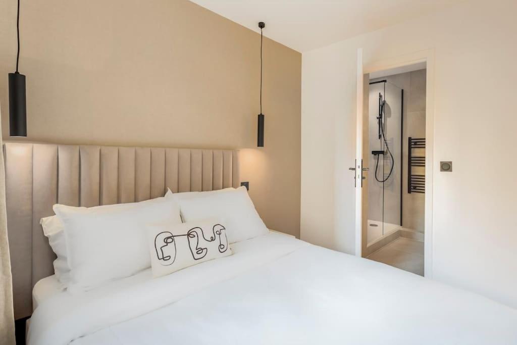 Luxurious 3 Min Walk From Eiffel Tower * Paris