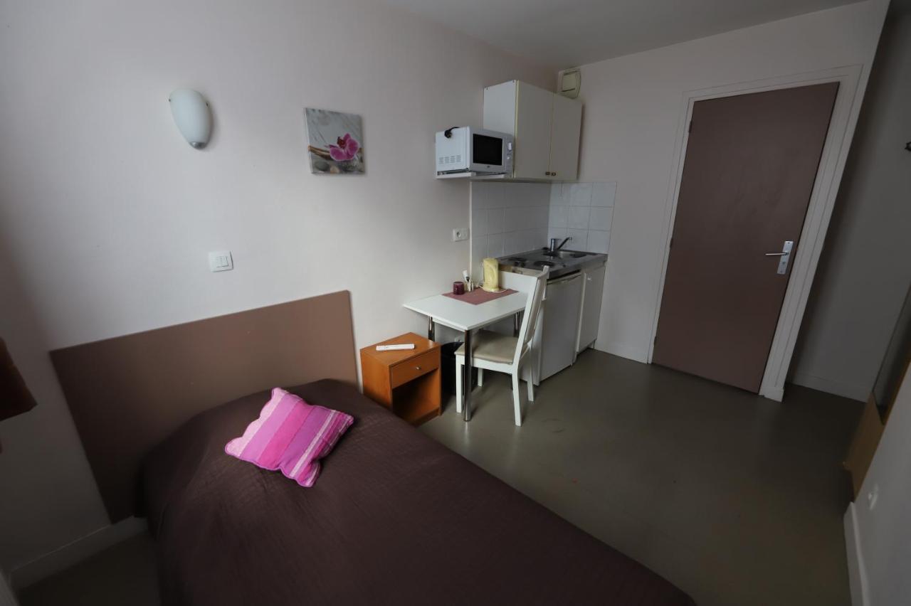 Hotel Du Roussillon Paris